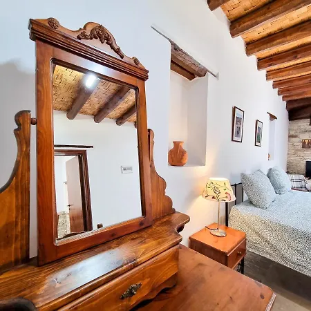 Aphrodite's Pool Retreat Apartamento