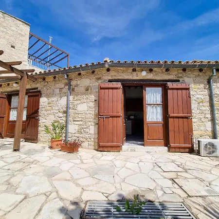 Appartement Aphrodite's Pool Retreat