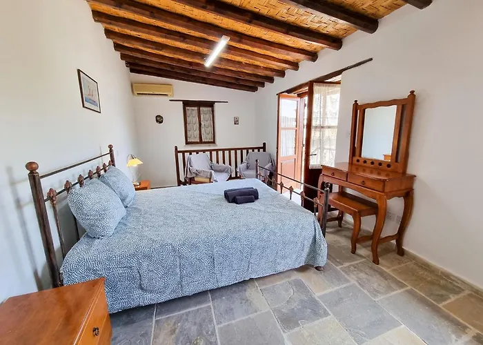 Aphrodite's Pool Retreat Apartamento Skarinou