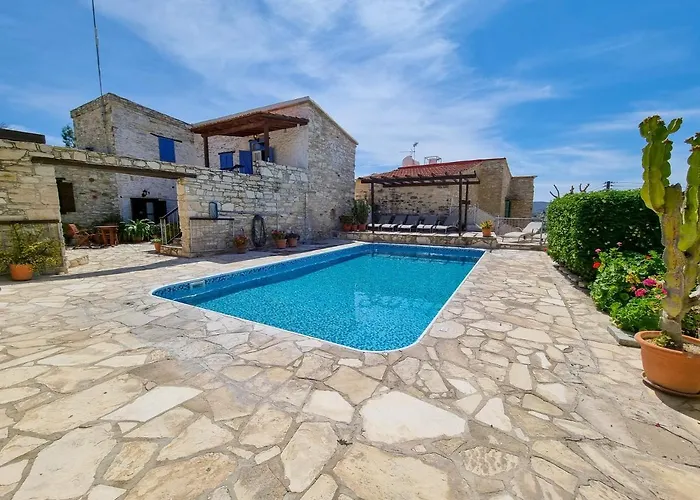 Apartamento Aphrodite's Pool Retreat *