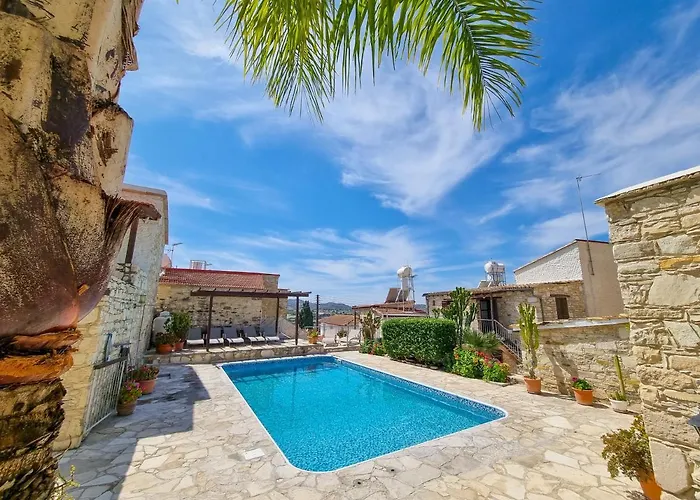 Apartamento Aphrodite's Pool Retreat