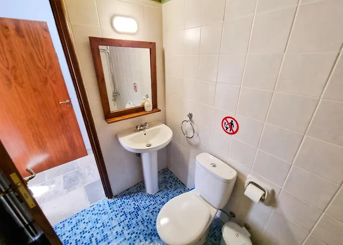 Aphrodite's Pool Retreat *